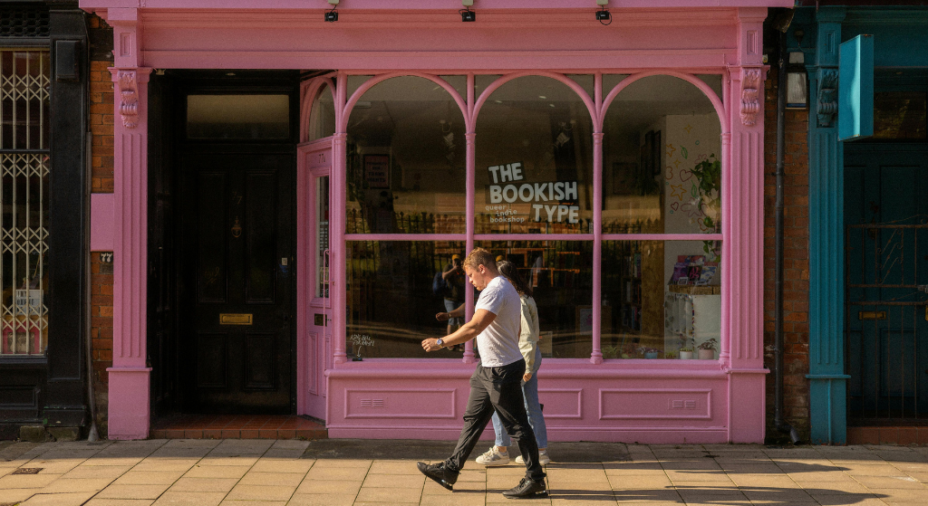 Bootle Liverpool semi-commercial property – shop with flat above