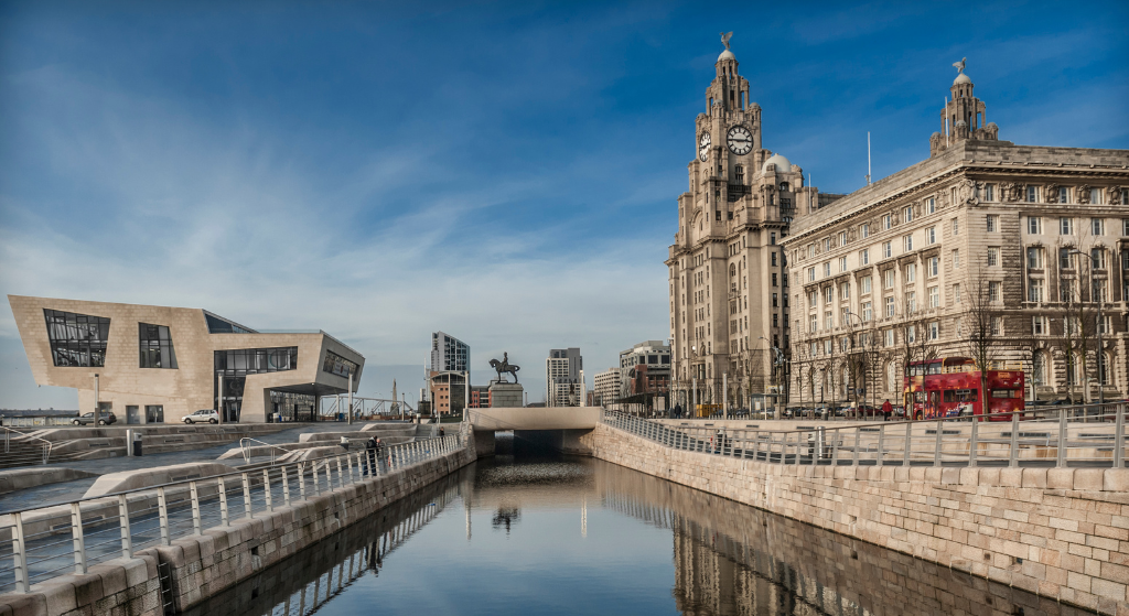 Liverpool Commercial District semi-commercial property – office with flats above